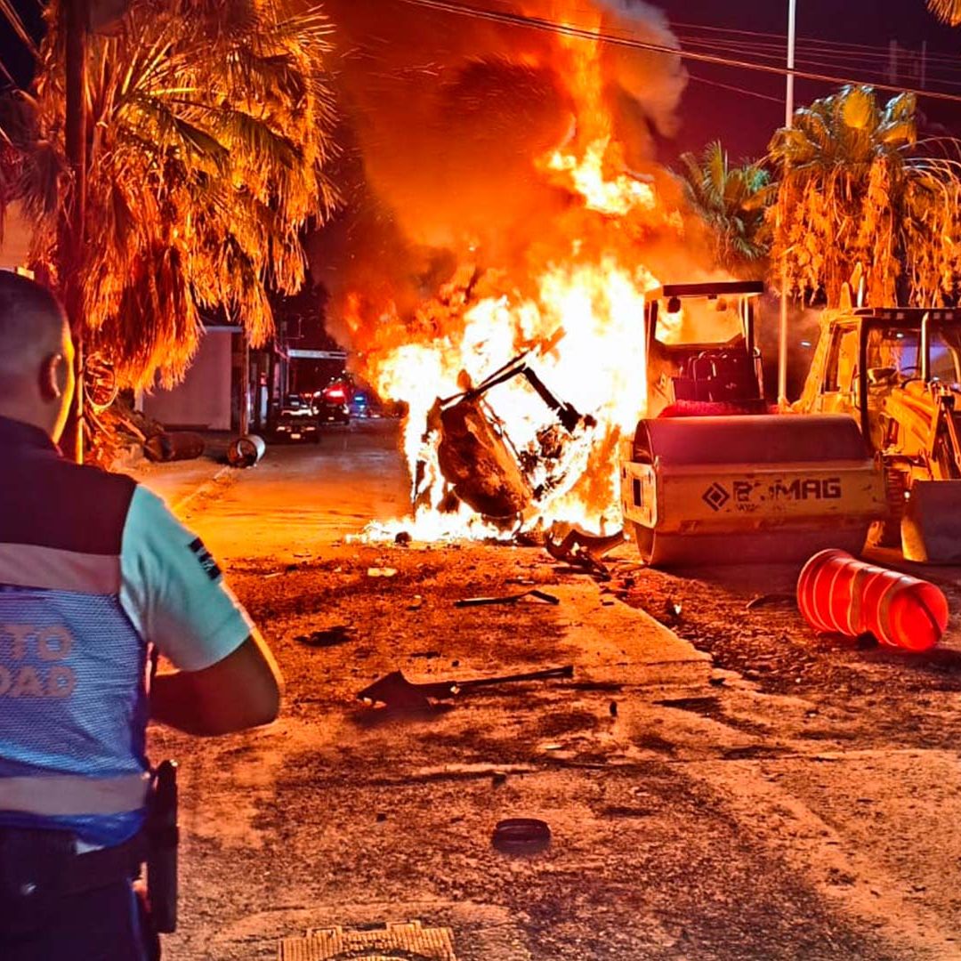 Dos Jóvenes Mueren Calcinados tras Accidente Volcadura e Incendio en Torreón